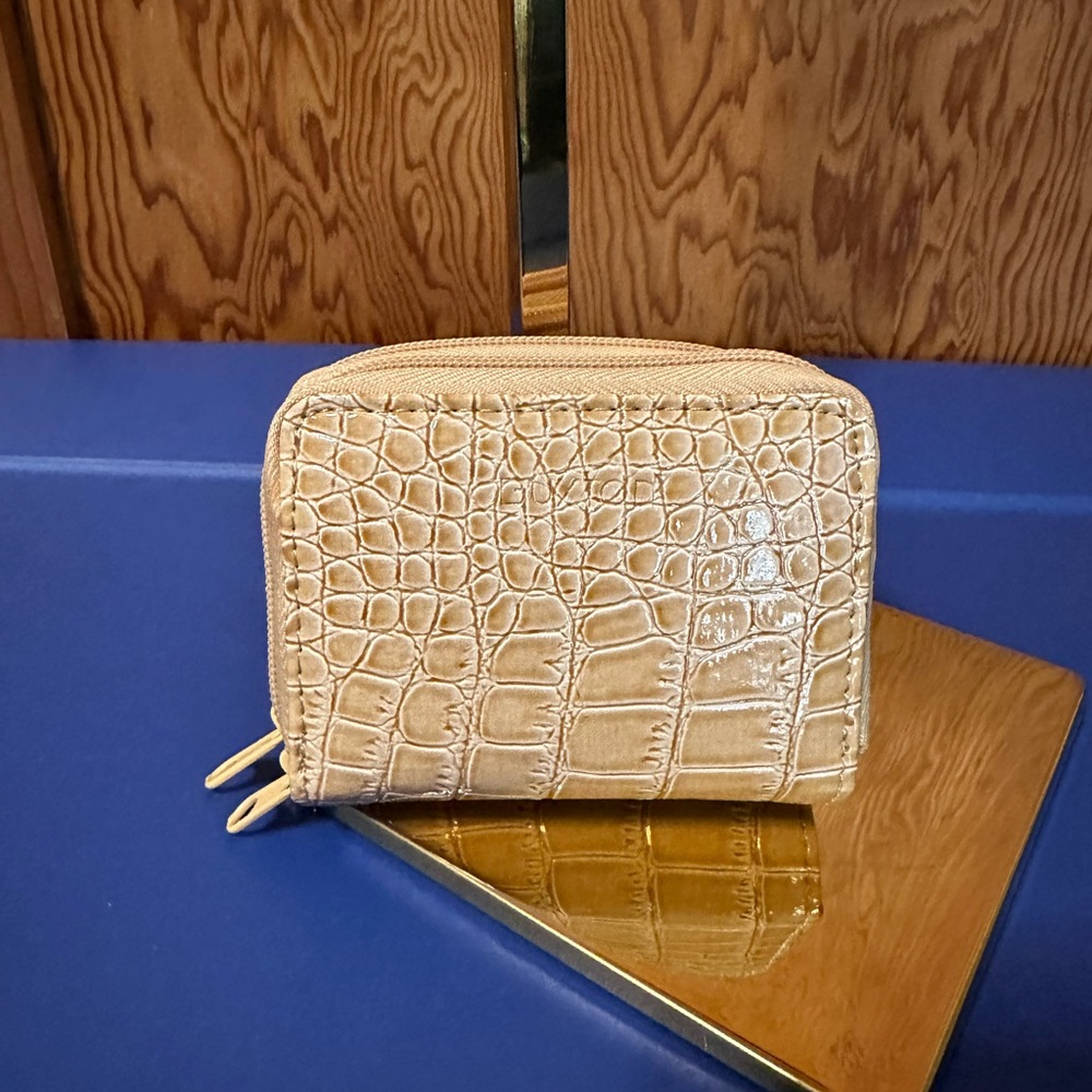 Julia BUXTON Wizard Wallet (NWOT)
